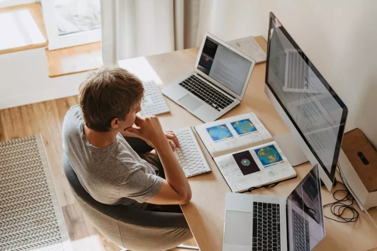 Rédacteur web : métier, salaire et formation